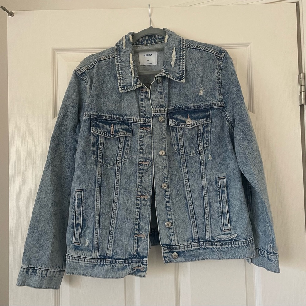 Old Navy distressed denim jacket size XL